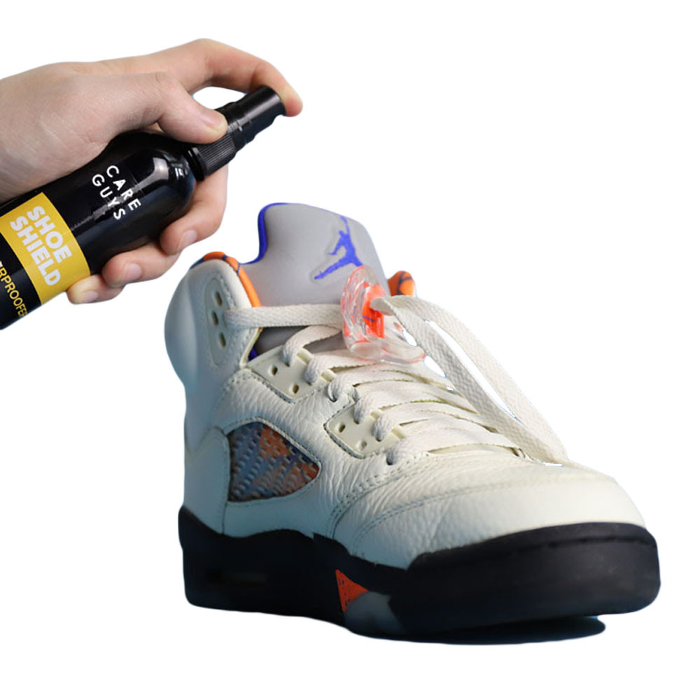 منظف أحذية، طقم تنظيف للأحذية  - مراجعة Sneaker Care Clean وسعره