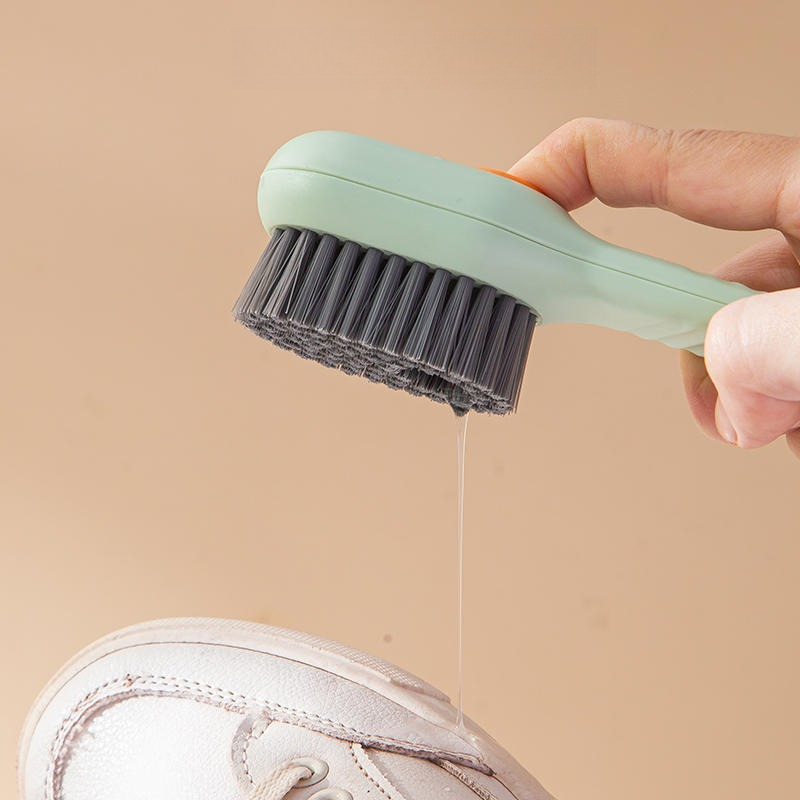 فرشاة تنظيف الأحذية بخاصية توز - مراجعة Sneaker Care Laundry وسعره