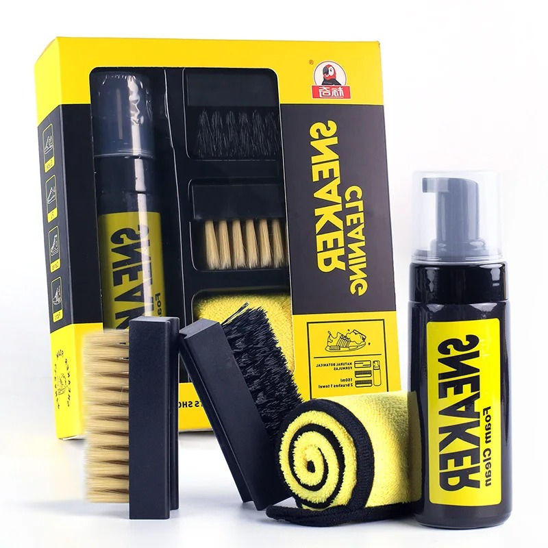 طقم تنظيف أحذية رياضية رغوي خا - مراجعة Sneaker Care Clean وسعره