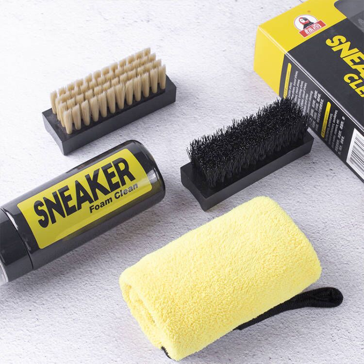 طقم تنظيف أحذية رياضية رغوي خا - مراجعة Sneaker Care Clean وسعره